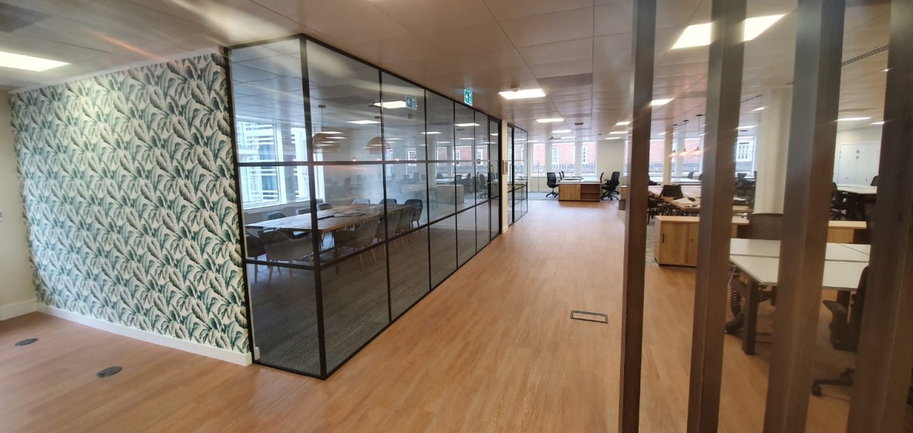 flexible-wall-glass-partitioning-double-glazed-glass-partitioning-acoustic-glass-partitioning-for-any-project-size